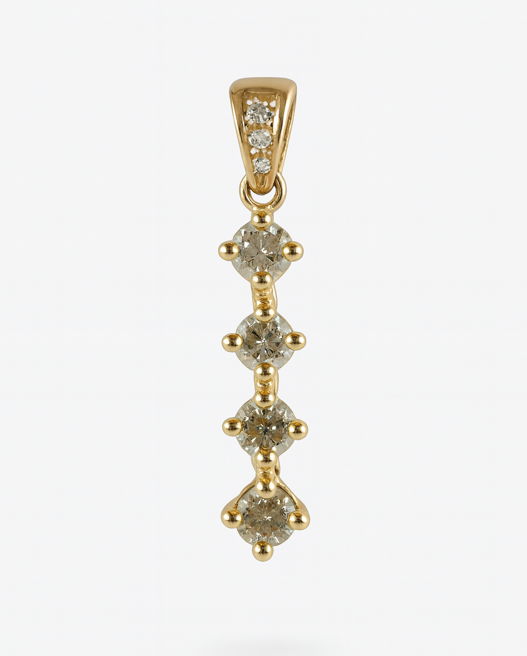 Beautiful 18 Kt Gold  Natural Diamond Pendant